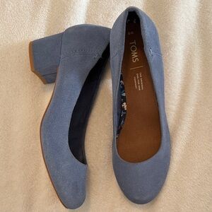 TOMS Women's Blue Suede Flats
